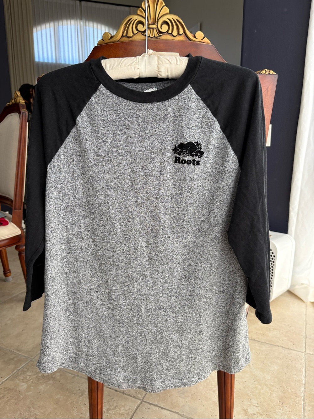 Roots 3/4 sleeve baseball style tee